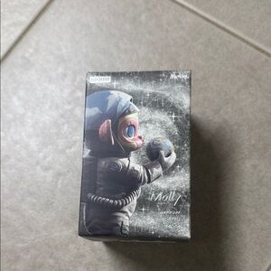 POP MART MOLLY anniversary statues